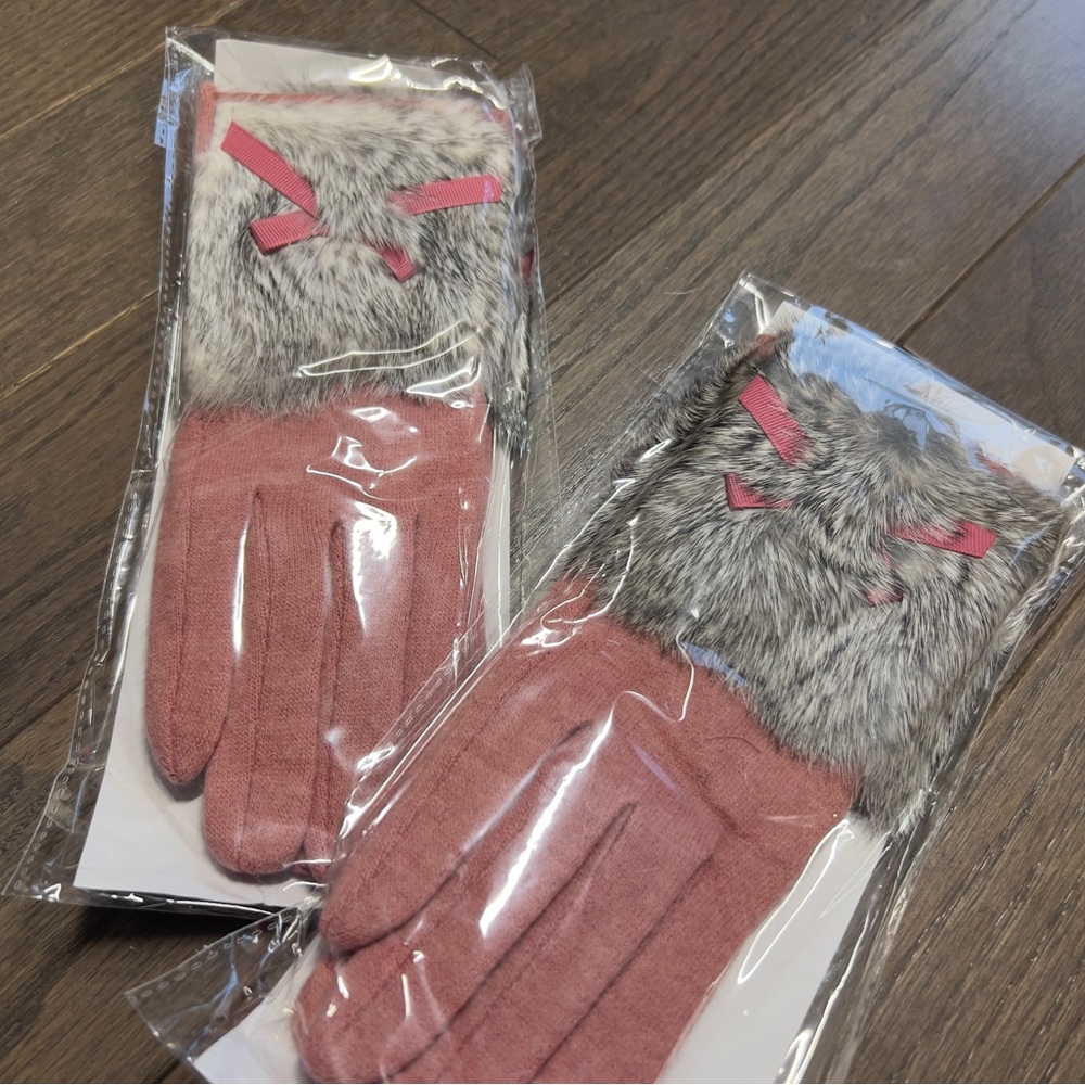 Gloves - Picture 8 of 14